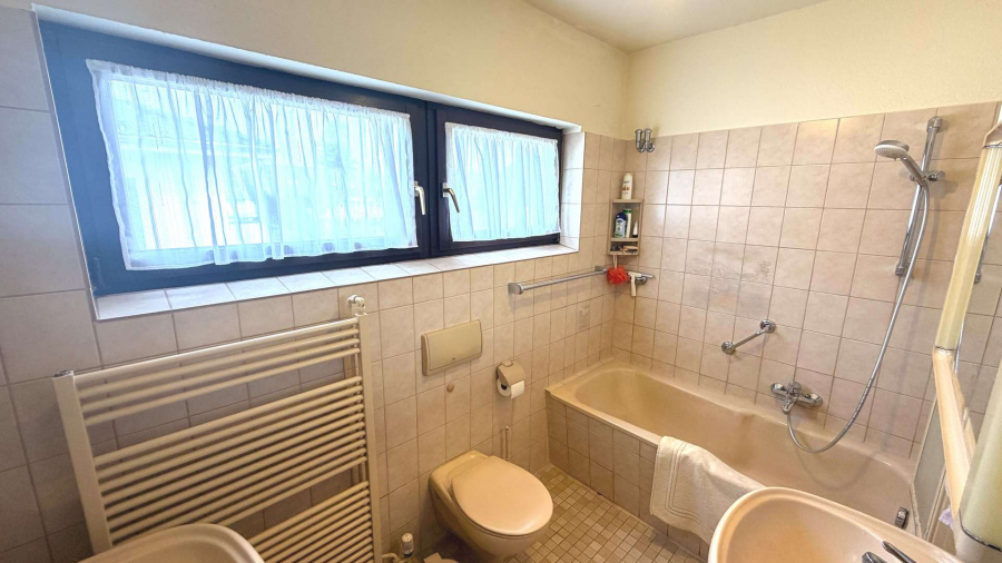 Im Badezimmer