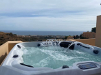 Whirlpool mit Meerblick
