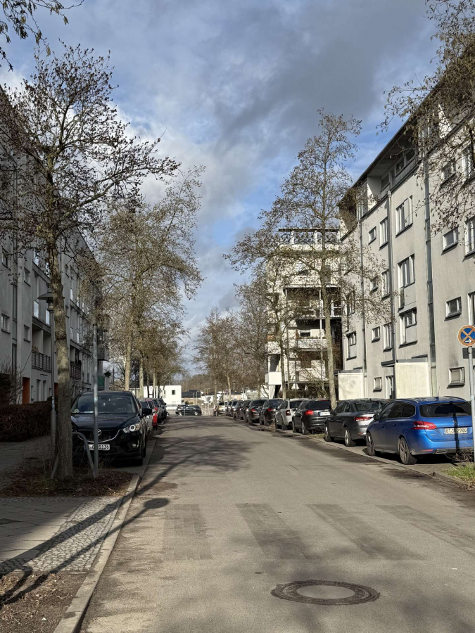 Blick in die Strasse_li